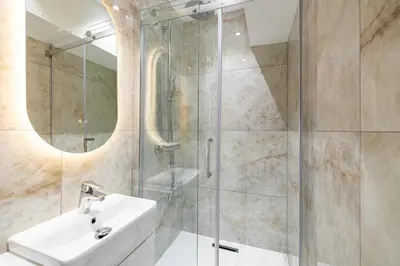 Salle de bains dans l'établissement Luxury apt 5 min from the beach and La Croisette