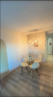 Coin salon dans l'établissement Appart cosy climatisé Marina Baie des Anges