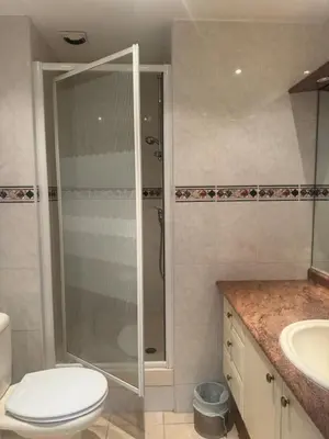 Salle de bains dans l'établissement Premium central Apartment