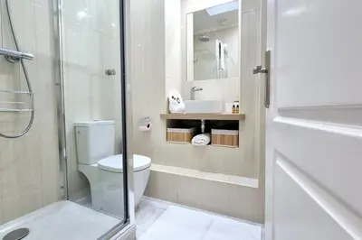 Salle de bains dans l'établissement Rue Hoche cocon pour 2-3 personnes