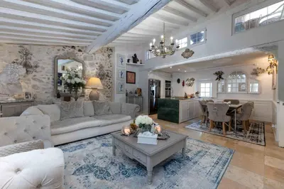 Coin salon dans l'établissement Antibes luxury apartment