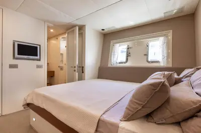 Un ou plusieurs lits dans un hébergement de l'établissement Yacht Mangusta