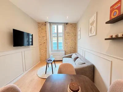 Télévision ou salle de divertissement dans l'établissement 22 James Close