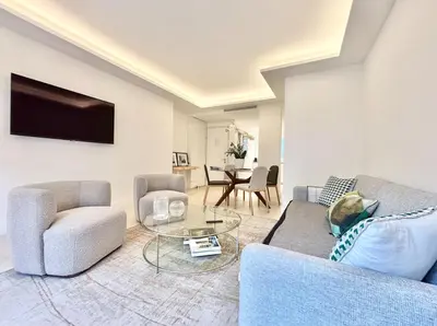 Télévision ou salle de divertissement dans l'établissement Cannes - 2 bedrooms & 2 bathrooms apartment - 24P1
