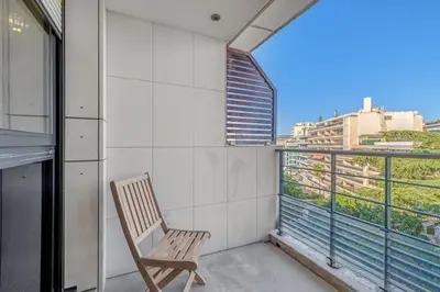 Balcon ou terrasse dans l'établissement Sublime 2BR apartment Carlton Riviera Croisette