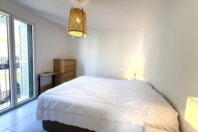 Plan de l'établissement VIEIL ANTIBES - 4 couchages - Parking privé