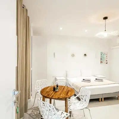 27 VAUTRIN - Modern and renovated studio Cannes city centre
