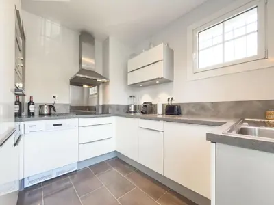 Cuisine ou kitchenette dans l'établissement Eclat by Winsome Destination