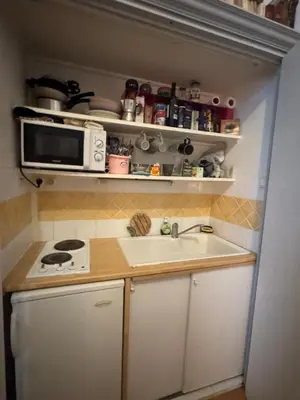 Cuisine ou kitchenette dans l'établissement Suite Romantic