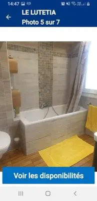 Salle de bains dans l'établissement Le lutetia