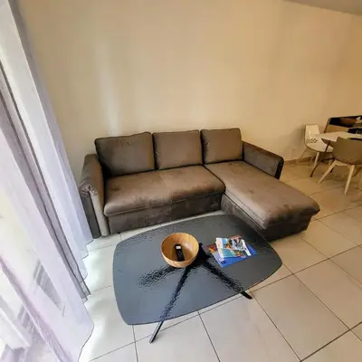 Coin salon dans l'établissement Superbe appartement Juan-les-Pins, parking