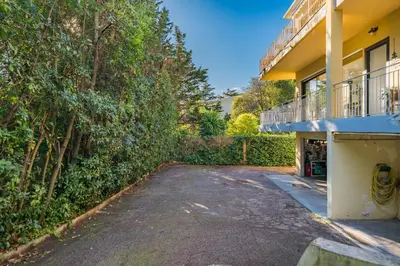 Jardin de l'établissement COZYSTAY 1827 - Magnifique 3 pièces avec grand terrasse privative