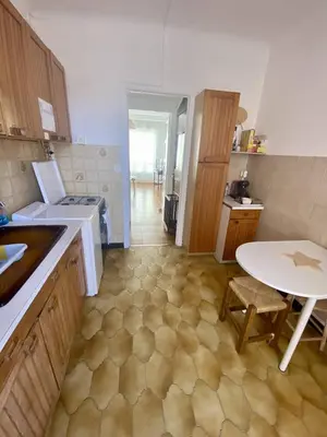 Cuisine ou kitchenette dans l'établissement Cannes proche Croisette - 2 pièces lumineux