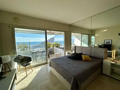 Un ou plusieurs lits dans un hébergement de l'établissement Superbe studio vue mer - 2 pers. - FR-1-252A-142