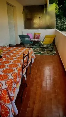 Coin salon dans l'établissement Antibes Peaceful Seaside Getaway 500 m from the Beaches
