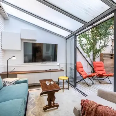 Antibes Townhouse Near Port & Old Town