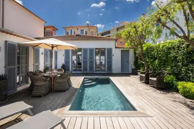 Piscine de l'établissement Villa Salt & Sun ou située à proximité