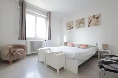 Un ou plusieurs lits dans un hébergement de l'établissement Le Ben Esta - Apt 6 Prs - calme - proche mer