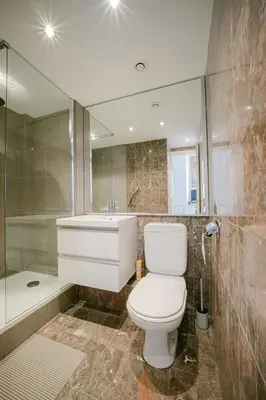Salle de bains dans l'établissement Le Petit Palais, 100m des plages