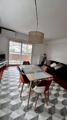 Cuisine ou kitchenette dans l'établissement Appartement Riviera - 2 chambres, balcons, parking - Vallauris