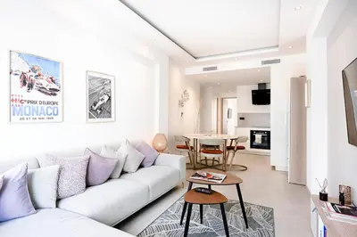 Cuisine ou kitchenette dans l'établissement Two bedrooms with view over the sea