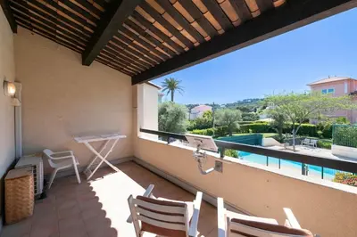 Piscine de l'établissement Two bedroom Cap d' Antibes ou située à proximité