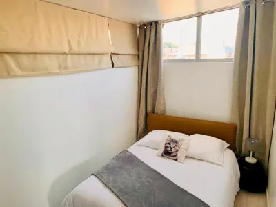 Un ou plusieurs lits dans un hébergement de l'établissement Les Remparts Antibes Location
