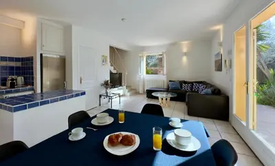Cuisine ou kitchenette dans l'établissement Villa Marinette