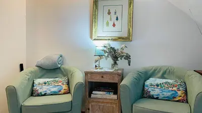 Coin salon dans l'établissement La Maisonette Antibes