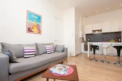 Coin salon dans l'établissement Apartment29
