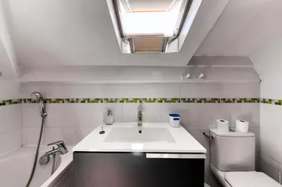 Salle de bains dans l'établissement Glamorgan