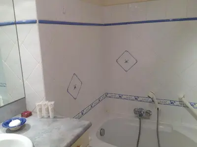 Salle de bains dans l'établissement Immeuble le St Honorat