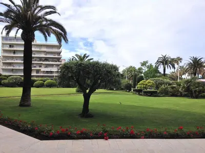 Jardin de l'établissement Appartement Cannes sur Croisette