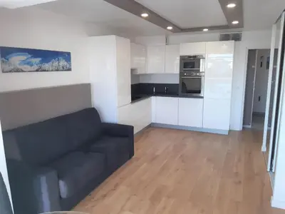 Cuisine ou kitchenette dans l'établissement Studio Villa Emilie