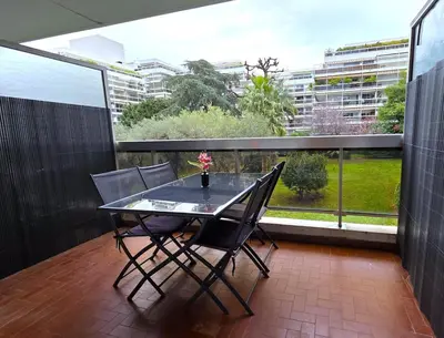 Balcon ou terrasse dans l'établissement Studio 4 pers piscine plage à pied
