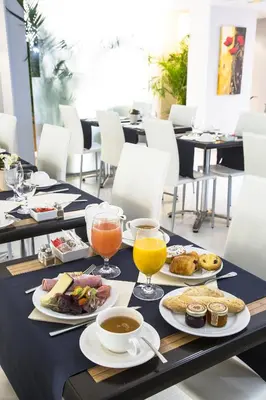 Nourriture dans l'hôtel ou à proximité