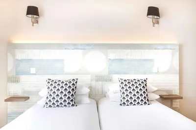 Un ou plusieurs lits dans un hébergement de l'établissement Best Western Plus Antibes Riviera