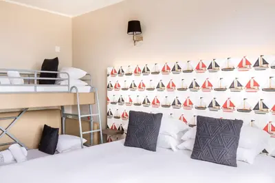 Un ou plusieurs lits dans un hébergement de l'établissement Best Western Plus Antibes Riviera