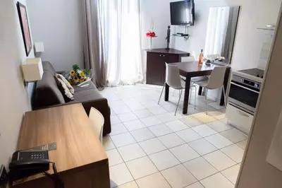 Cuisine ou kitchenette dans l'établissement Hotel Villa d'Elsa