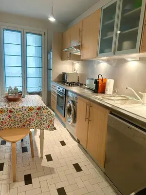 Cuisine ou kitchenette dans l'établissement AGENCIA appartement 2 chambres LE CORFOU