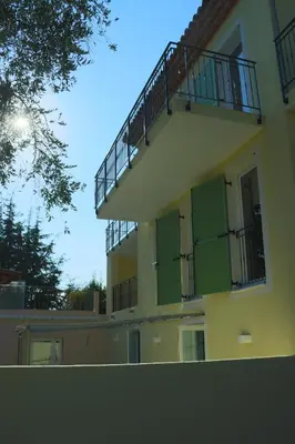 Balcon ou terrasse dans l'établissement La Bastide de l'Oliveraie