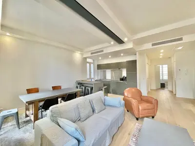 Cuisine ou kitchenette dans l'établissement Jaurès Home by Welcome to Cannes