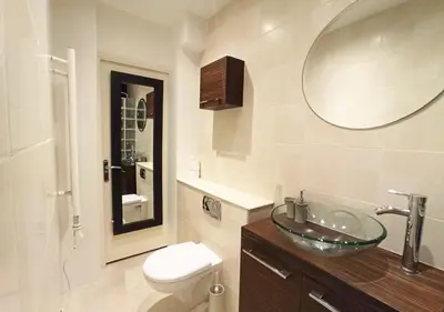 Salle de bains dans l'établissement Viva Riviera - 19 rue des Frères Pradignac