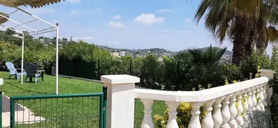 Vue générale sur la montagne ou vue sur la montagne depuis l'appartement