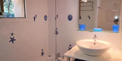 Salle de bains dans l'établissement Résidence Cap Azur Maison N° 26