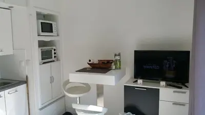 Cuisine ou kitchenette dans l'établissement Résidence Cap Azur Appartement 228