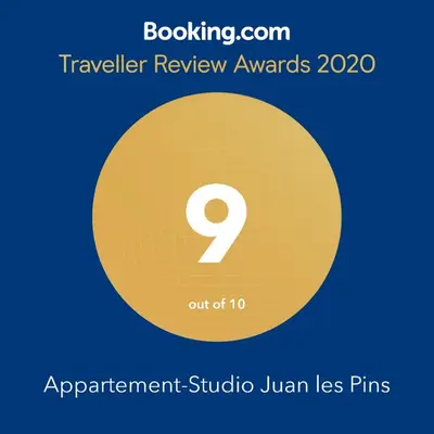 Certificat, récompense, panneau ou autre document affiché dans l'établissement Studio- Antibes-Juan les Pins- Cote d'Azur