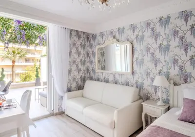 Coin salon dans l'établissement Cannes Imperial Croisette Palais Miramar