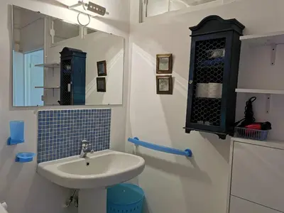 Salle de bains dans l'établissement Karol
