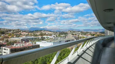 Vue générale sur la montagne ou vue sur la montagne depuis l'appartement